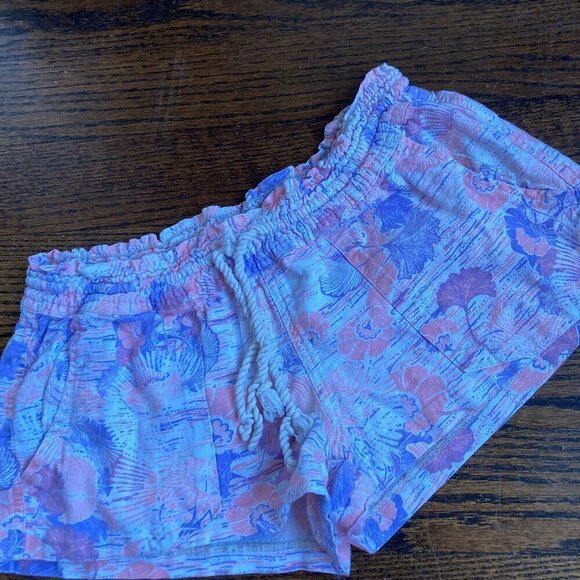 ROXY Beach pastels shorts size large with rope pull tie waist - Picture 2 of 8